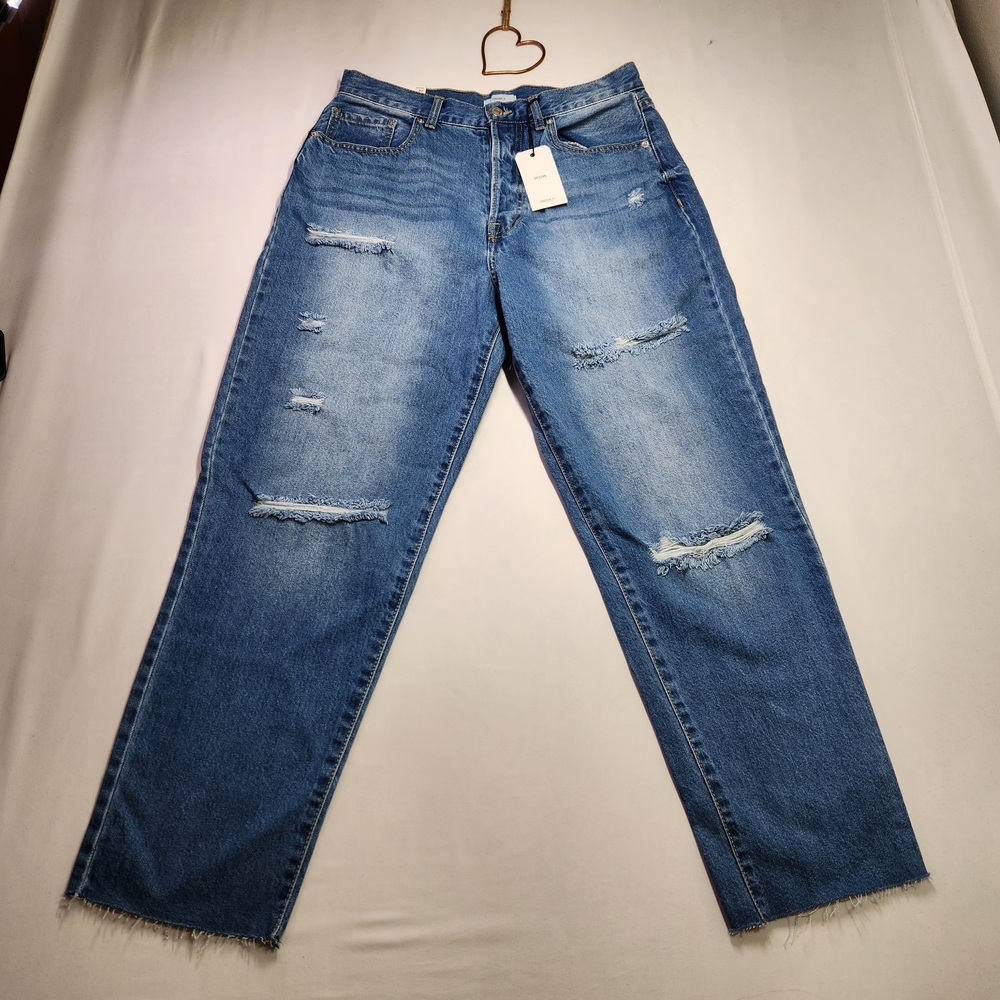 ⭐️NWT Forever 21 High Rise Distressed Mom Jeans Straight Tapered Leg 30 Y2K